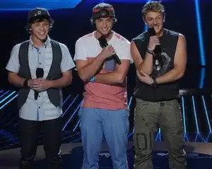 Top Finalists Perform