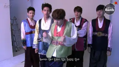 Hanbok dance time (shooting by Jimin)