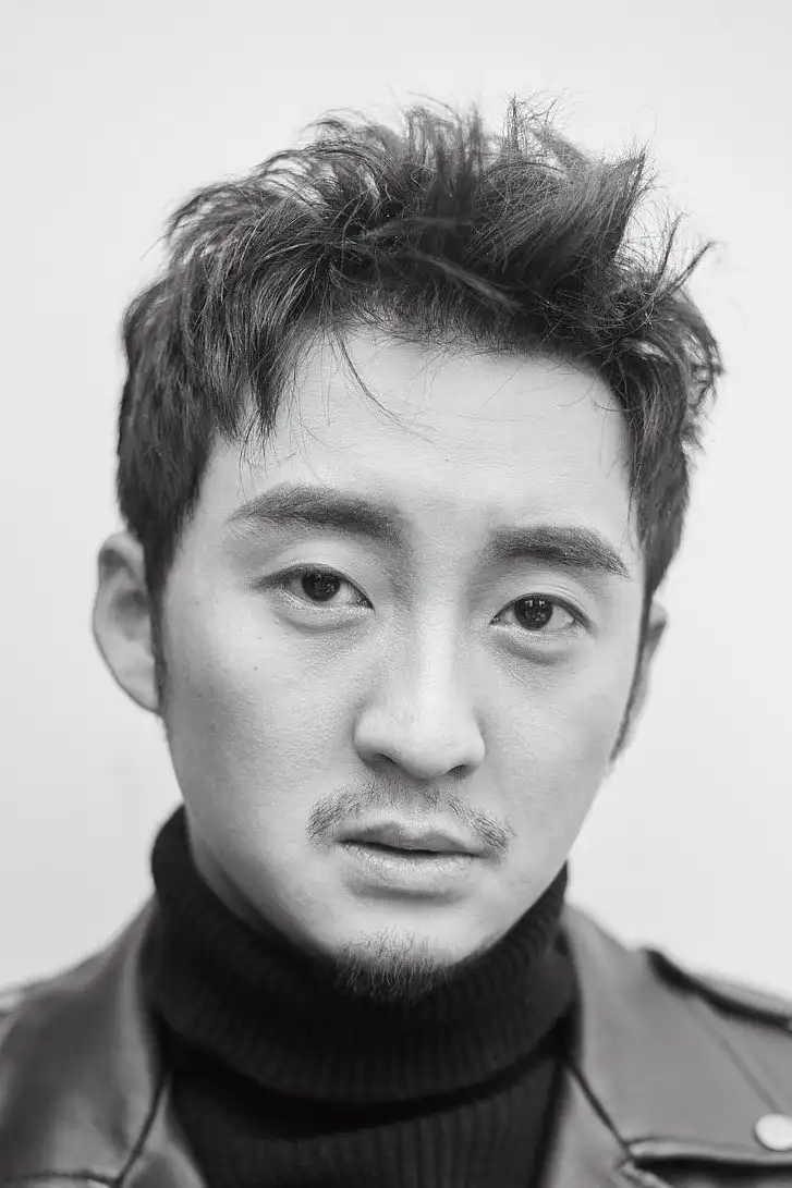 Elton Tang