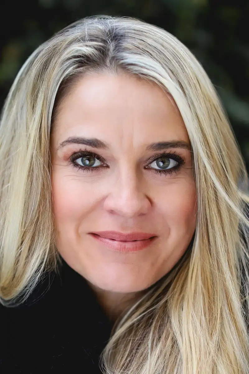 Alexandra Davies