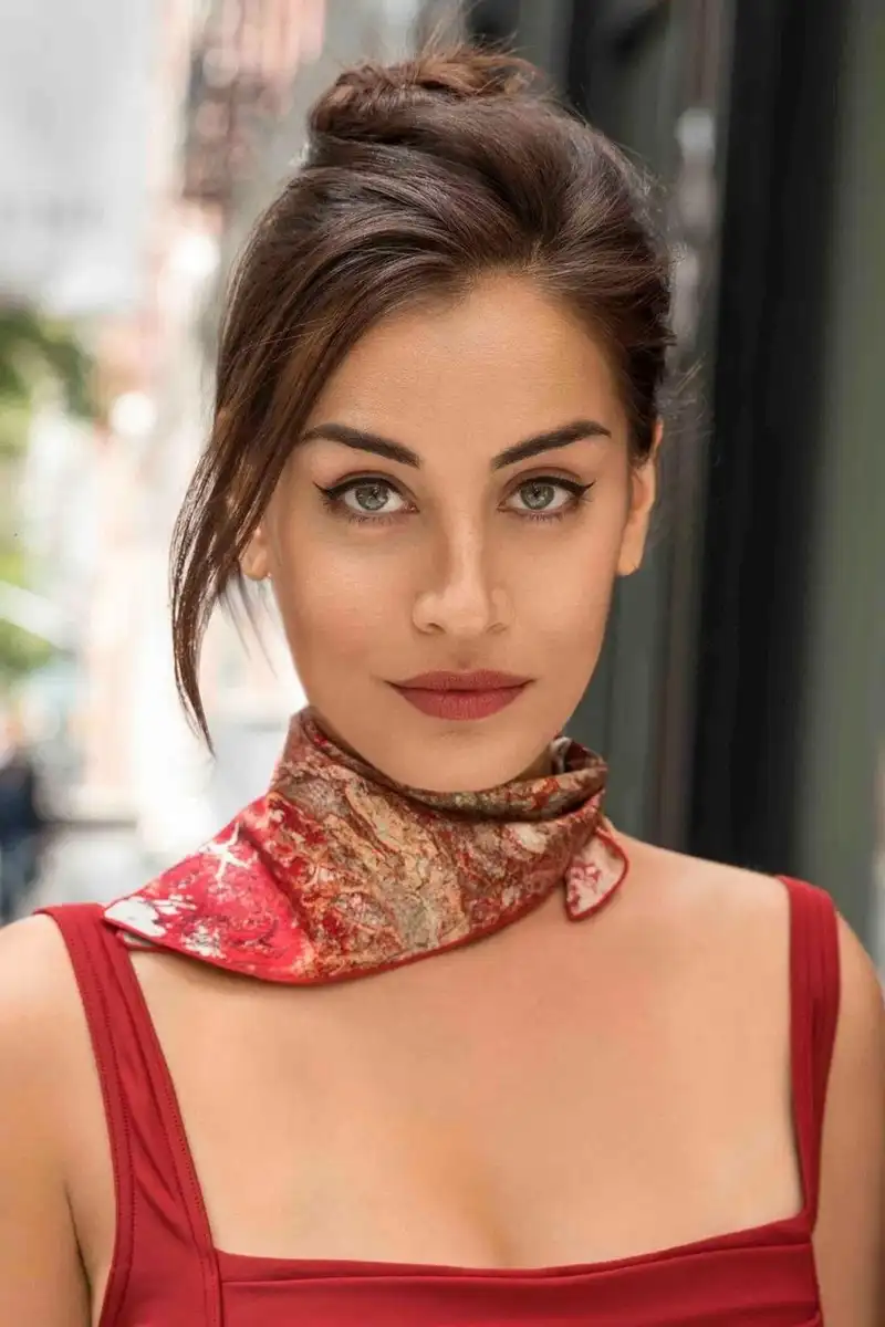 Lara Wolf