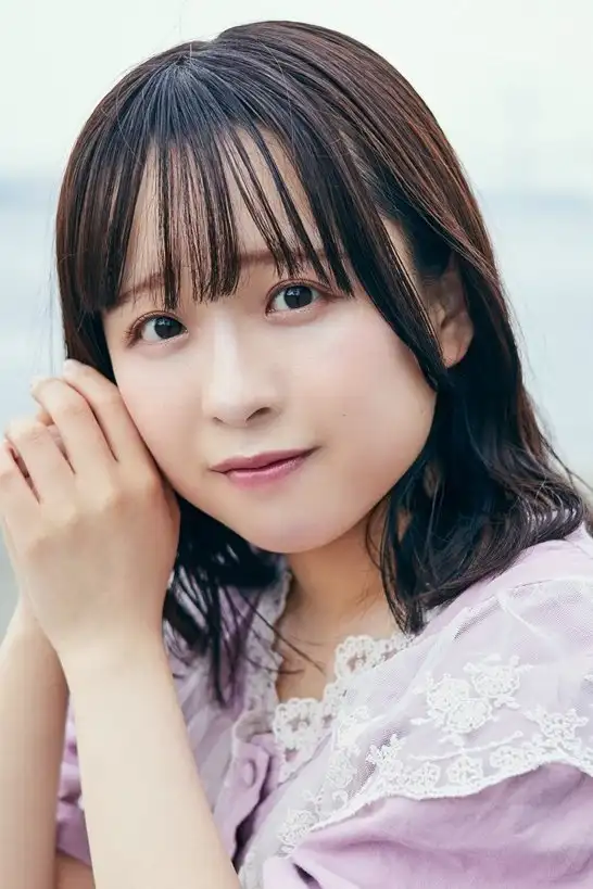 Nana Hazumi