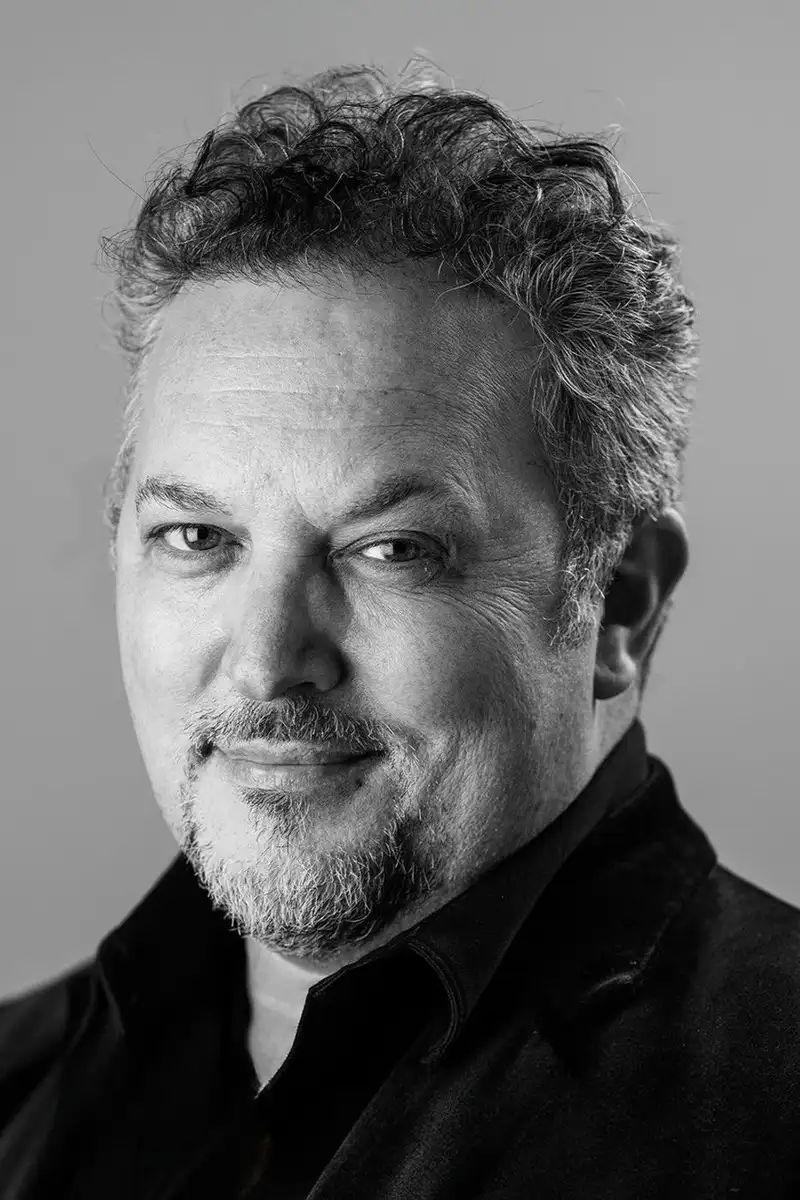 Darick Robertson