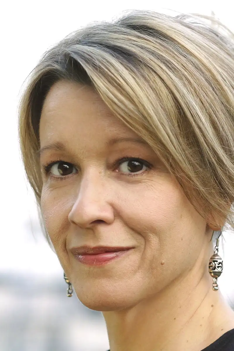 Linda Emond