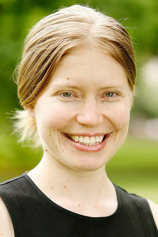Miriam Lyons