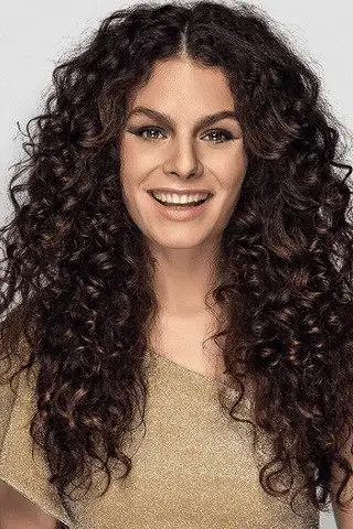 Joelle Pascai-Quednau