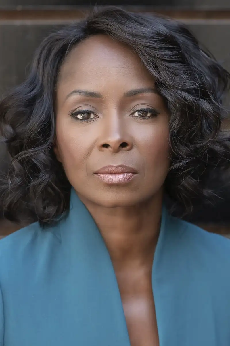 Crystal R. Fox