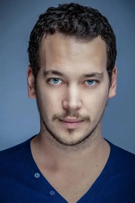 Jonathan Couzinié