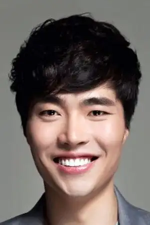 Yoon Ji-wook