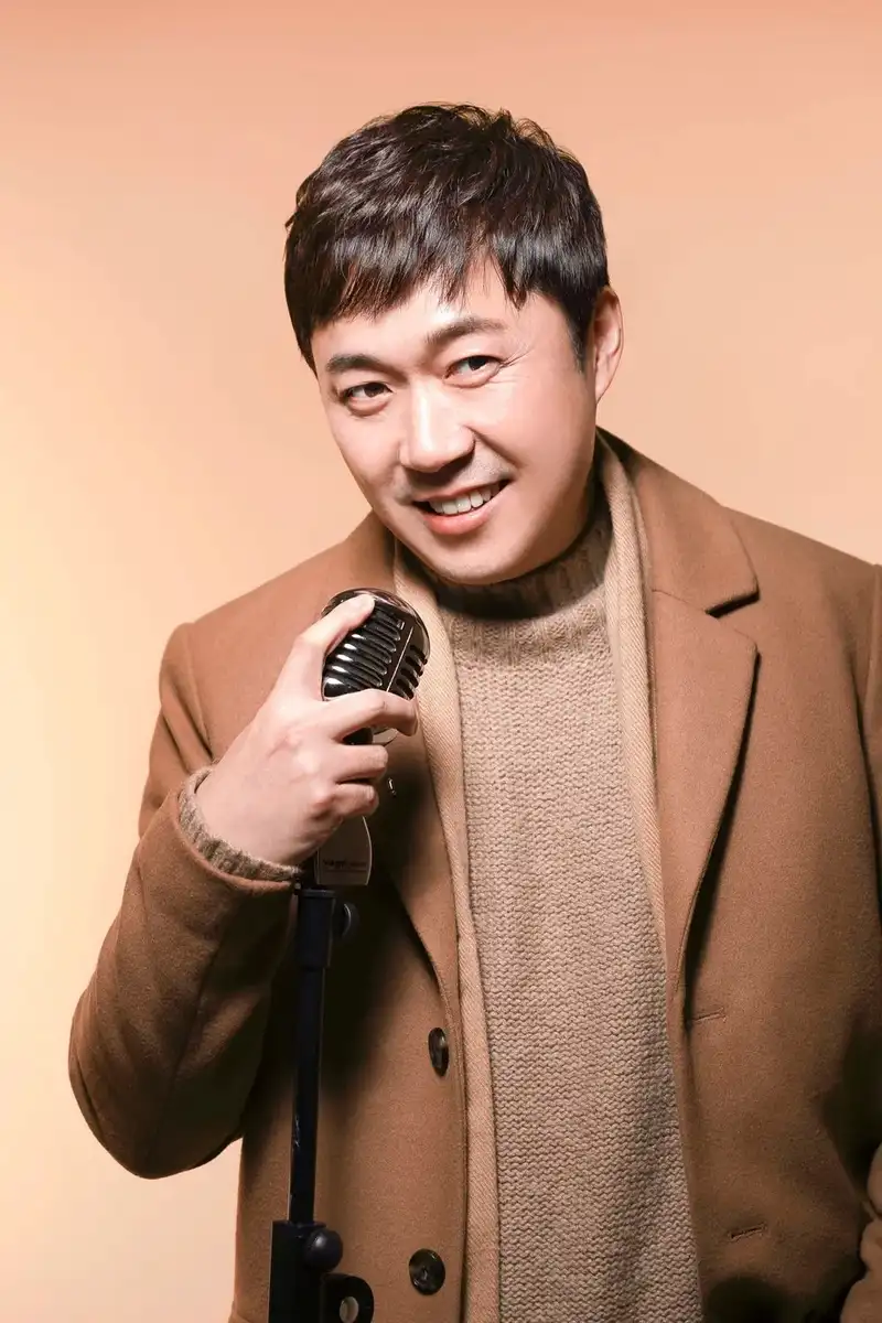 Sang-Hyeon Eom