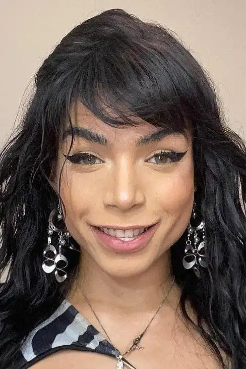 Manuella Ribeiro