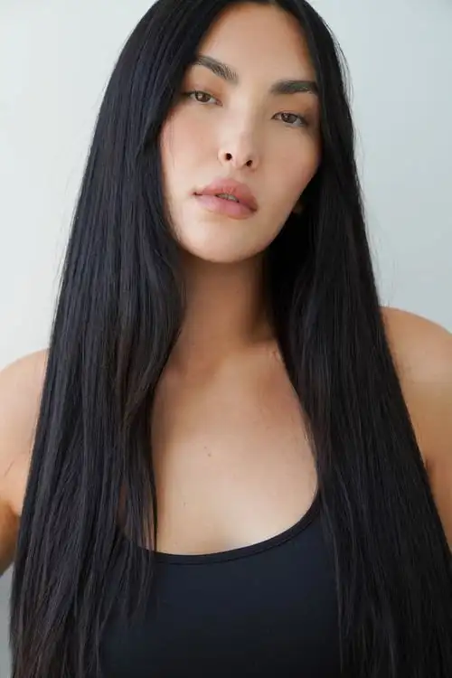 Yumi Nu