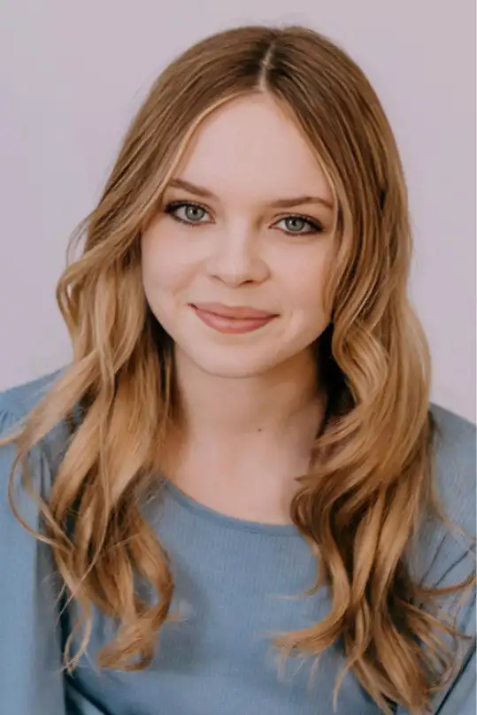 Averi Curtis