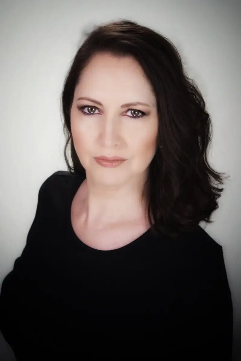 Julie Nolin