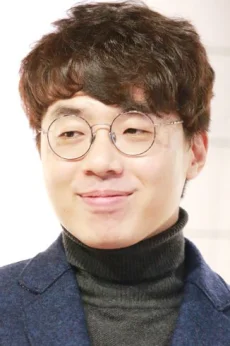 Chang-Min Lee