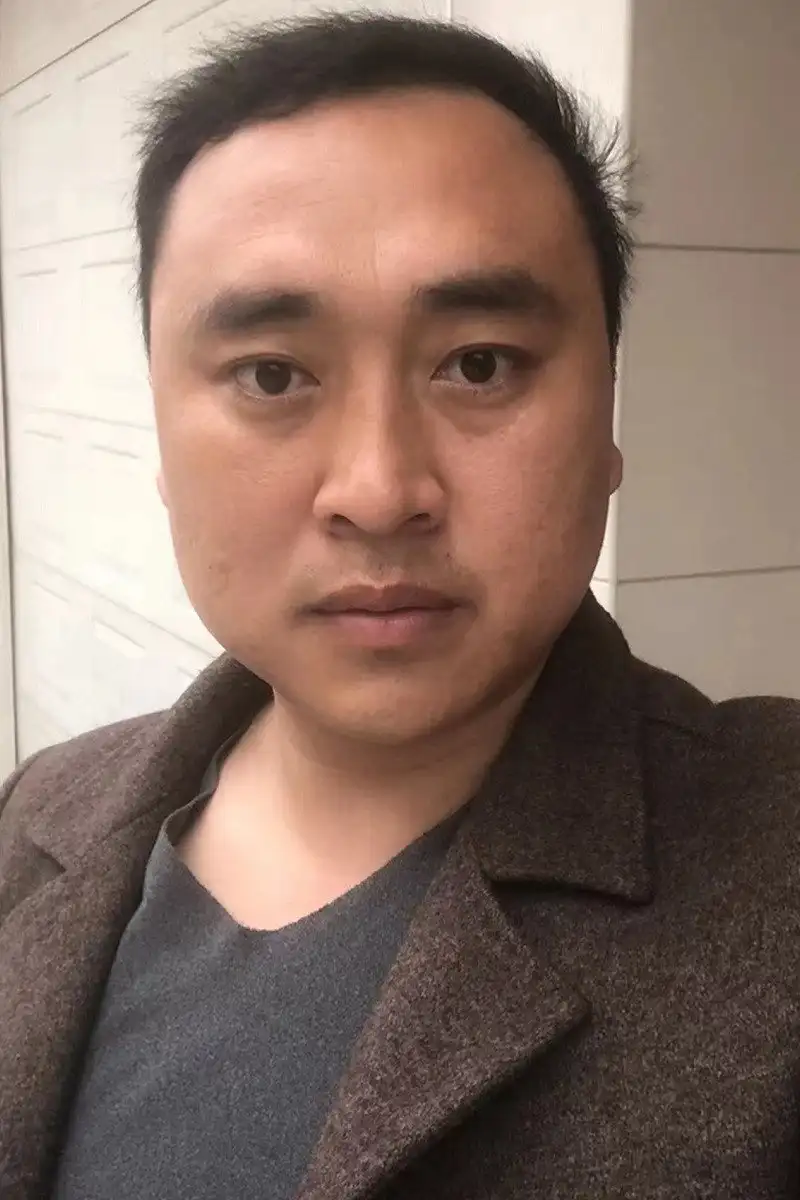 Feilong Zhou