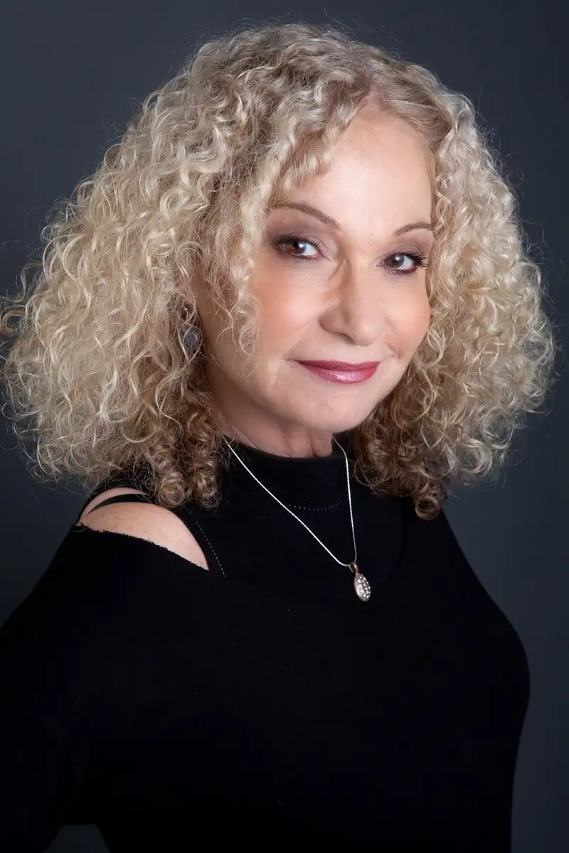 Shula Revach