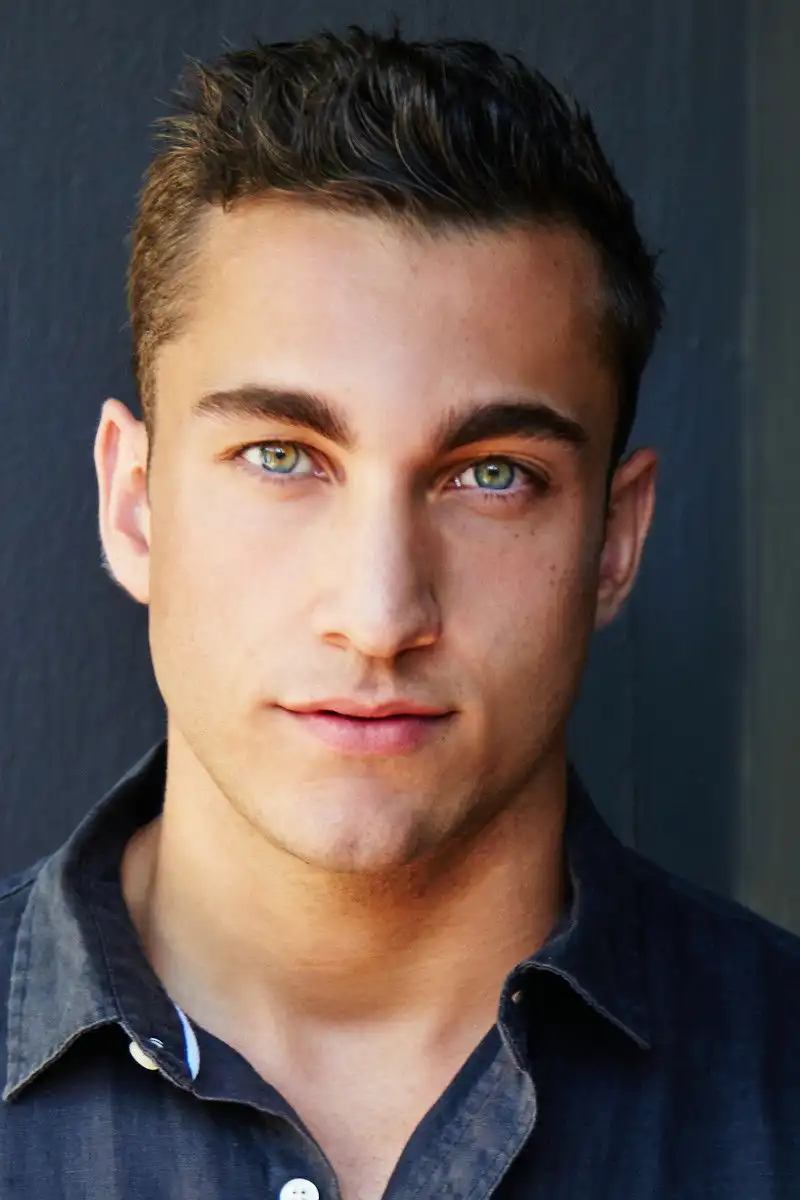 Zachary Raabe