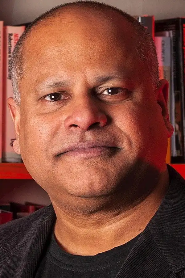 Clinton Fernandes