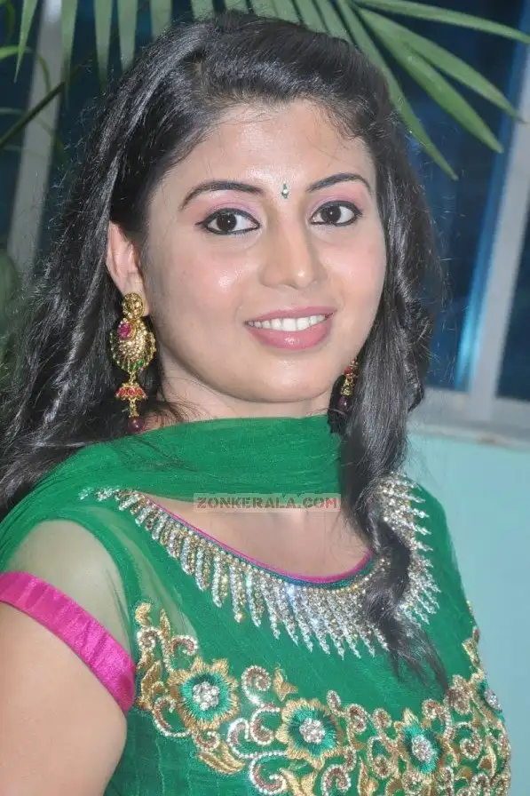 Nimisha Suresh